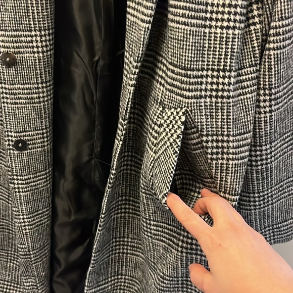 NWT Vigoss gray plaid knee length coat size Medium - Picture 6 of 11